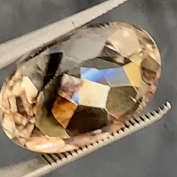 13 carats smoky quartz has so many different variations of colors in it. Pretty! - Picture 2 of 16